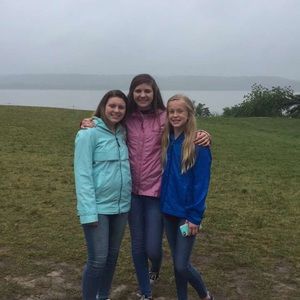 Meet your Posher, Chloe